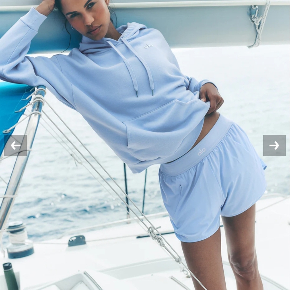 Alo Yoga Seashell Blue Match Point Short